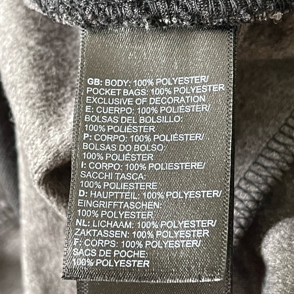 North Face Gray and Black Jacket (size M) - Picture 4 of 4